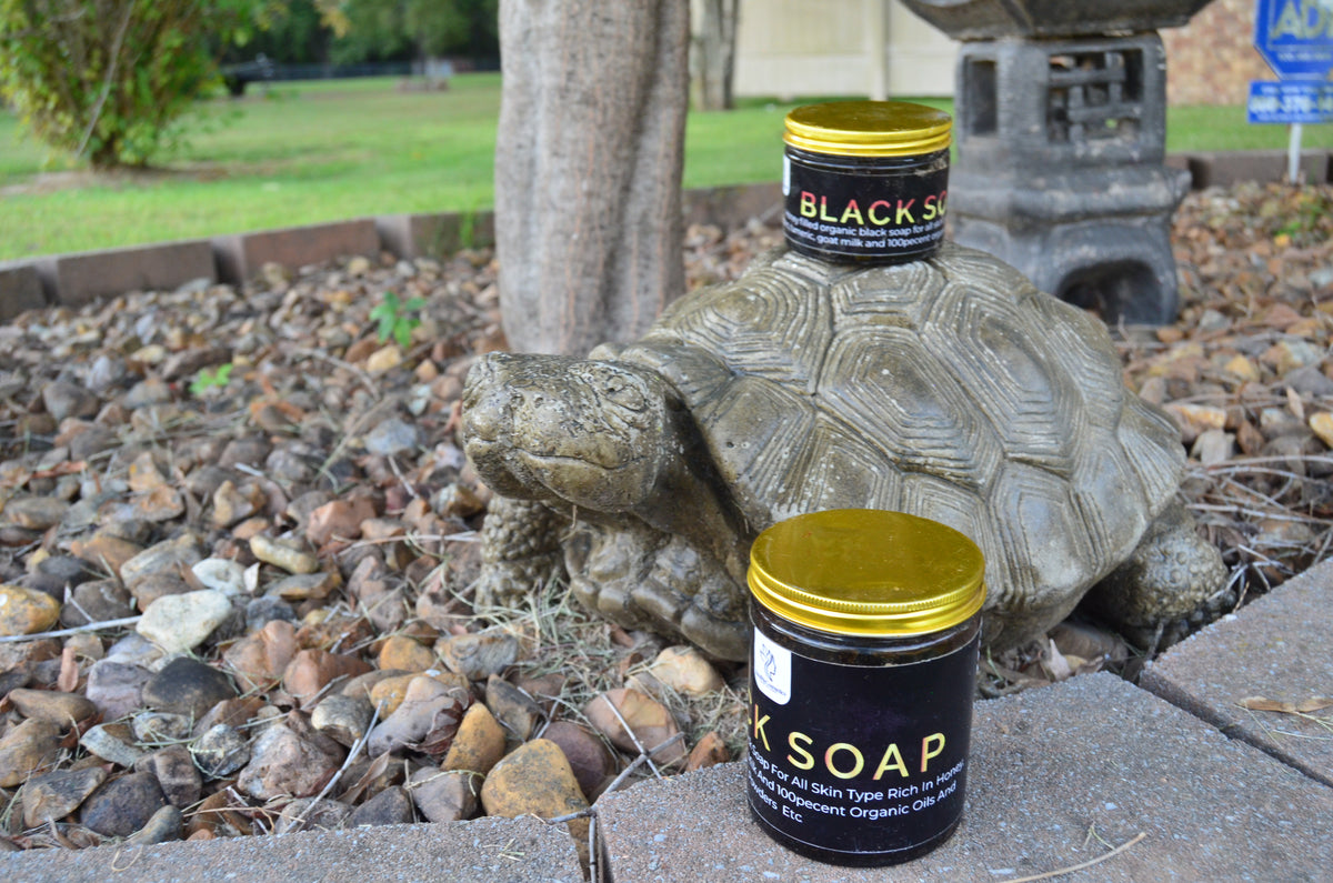 Honey Baked Black Soap (500ml)